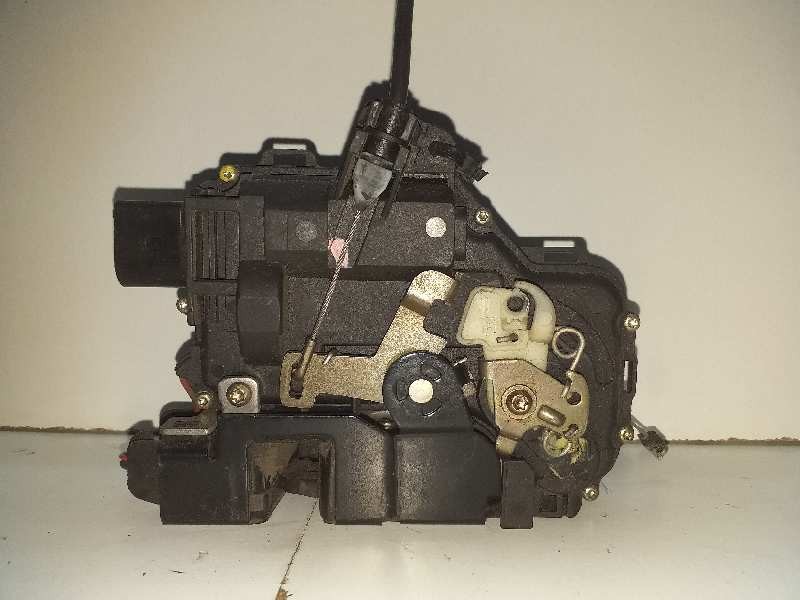 Recambio de cerradura puerta delantera derecha para volkswagen bora berlina (1j2) trendline referencia OEM IAM   