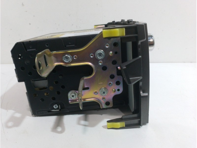 Recambio de sistema audio / radio cd para toyota auris sol referencia OEM IAM 8612002520  