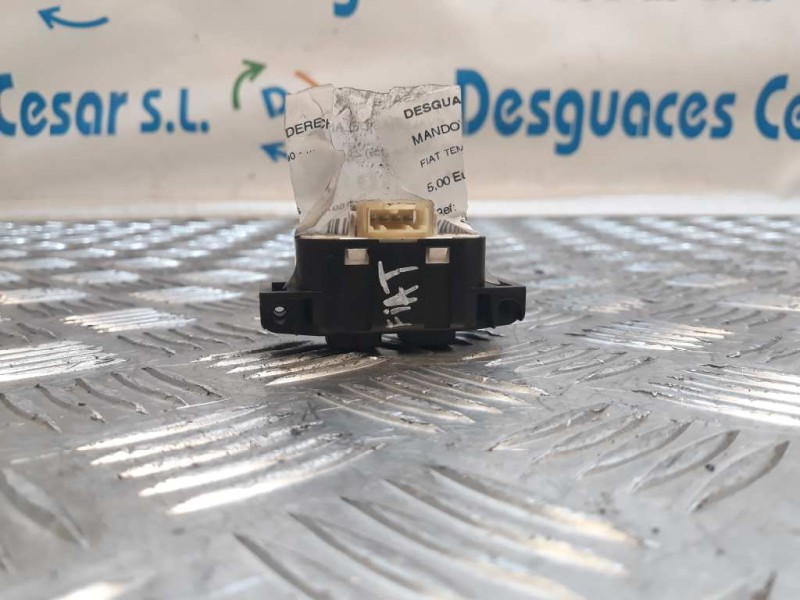 Recambio de mando elevalunas delantero derecho para fiat tempra berlina (159) 2.0 i.e. referencia OEM IAM    Recambio de mando elevalunas delantero derecho para fiat tempra berlina (159) 2.0 i.e. referencia OEM IAM