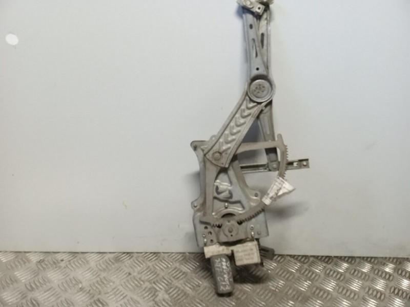 Recambio de elevalunas delantero izquierdo para opel vectra c berlina elegance referencia OEM IAM   