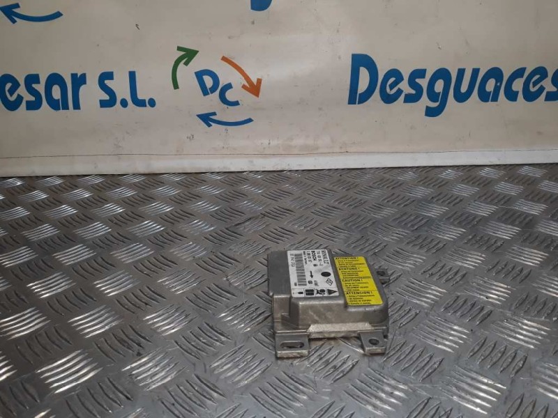 Recambio de centralita airbag para renault clio ii fase i (b/cbo) 1.2 referencia OEM IAM 0285001157 7700428310 