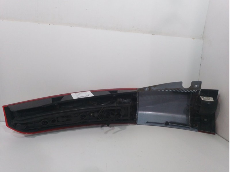 Recambio de piloto trasero derecho para opel meriva cosmo referencia OEM IAM   