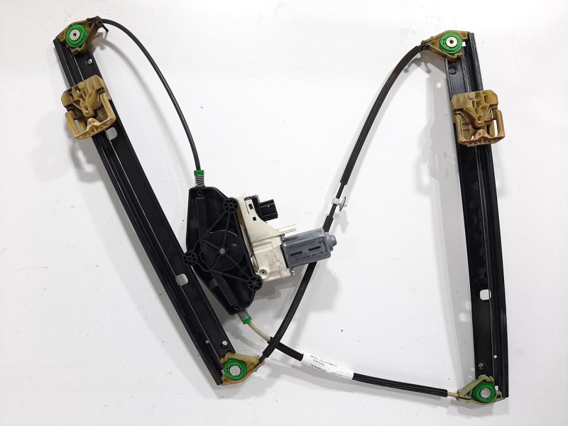 Recambio de elevalunas delantero derecho para audi a4 ber. (b8) básico referencia OEM IAM 8K0837462  