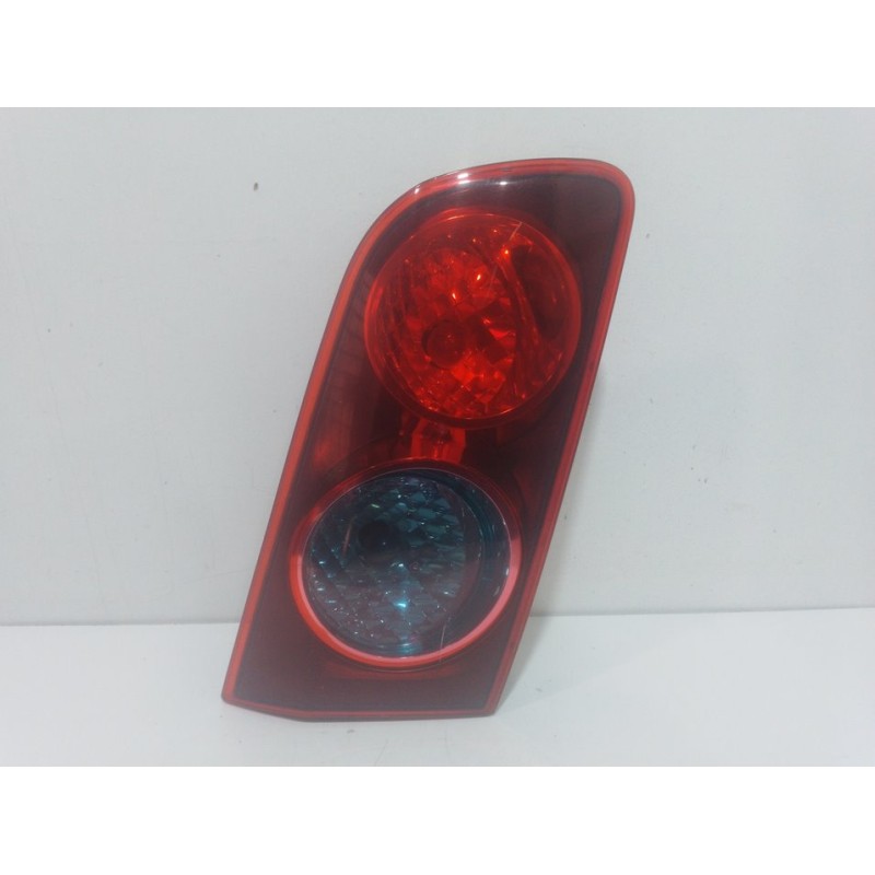 Recambio de piloto porton trasero izquierdo para fiat croma (194) 1.9 8v multijet active (12.2007) referencia OEM IAM 51727252  