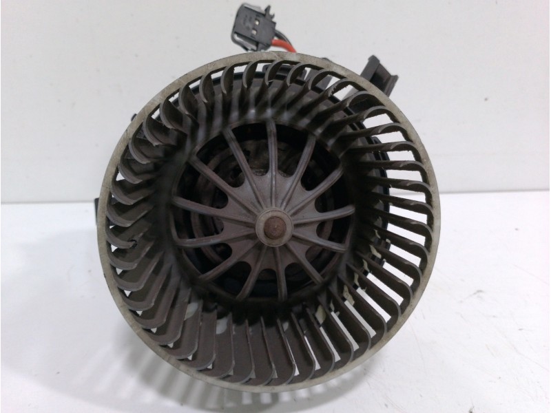 Recambio de motor calefaccion para audi a4 ber. (b8) básico referencia OEM IAM 8K1820021C 2 PINES 