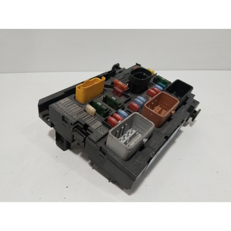 CAJA RELES / FUSIBLES 9664055780  - imagen 3