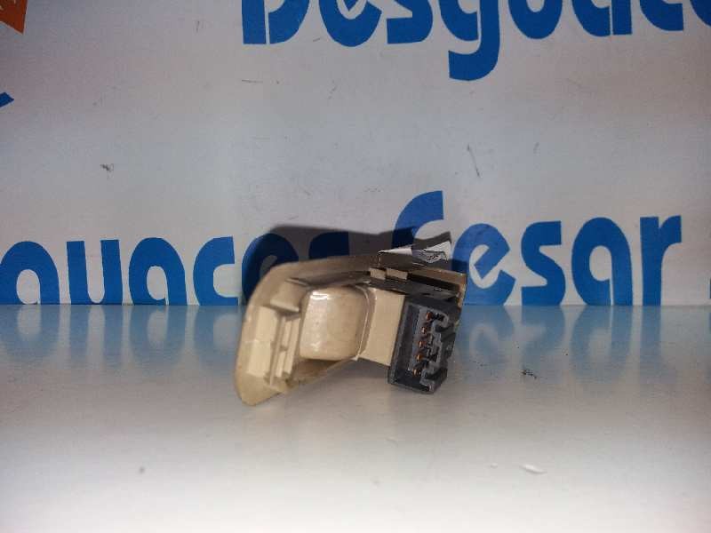 Recambio de mando elevalunas delantero derecho para micro-vett edyone electrico referencia OEM IAM   