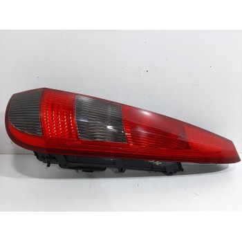 PILOTO TRASERO DERECHO 2S6113N004AC 