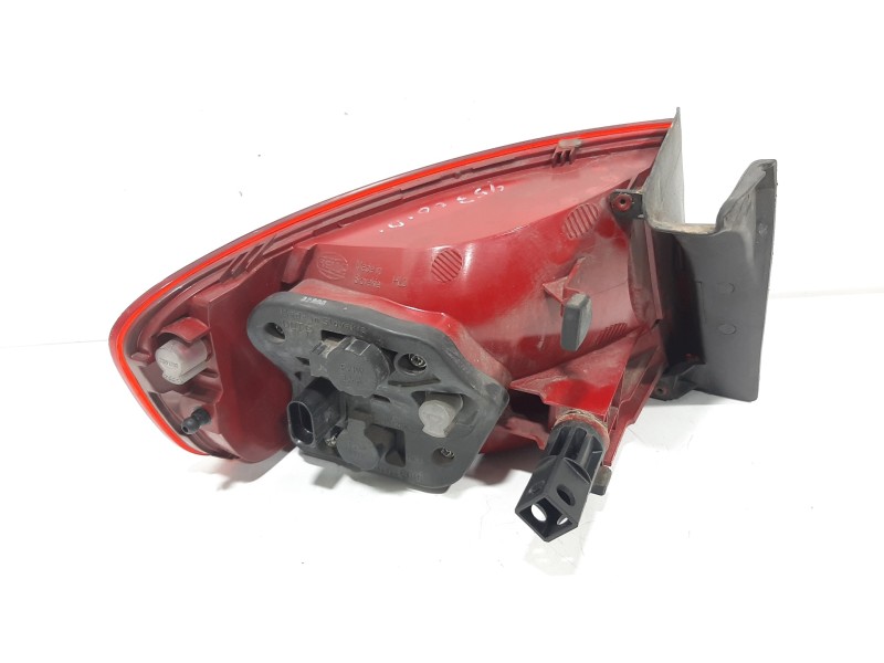 Recambio de piloto trasero derecho para audi a4 ber. (b8) básico referencia OEM IAM 8K5945096D  