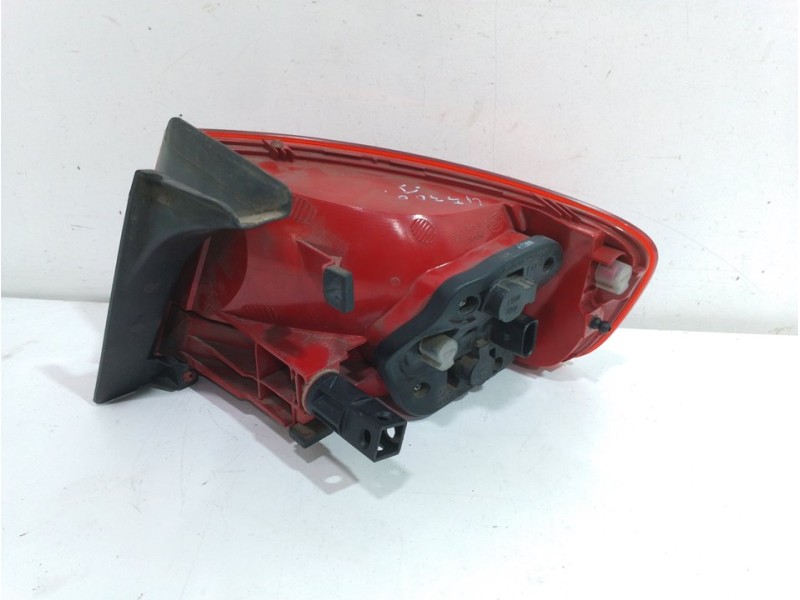 Recambio de piloto trasero izquierdo para audi a4 ber. (b8) básico referencia OEM IAM 8K5945095D  