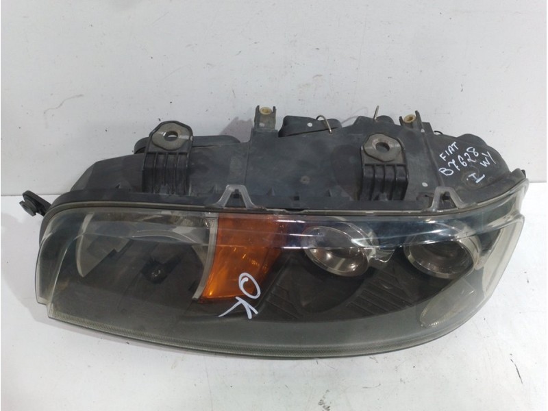 Recambio de faro izquierdo para fiat punto berlina (188) 1.9 d elx (i) referencia OEM IAM    Recambio de faro izquierdo para fiat punto berlina (188) 1.9 d elx (i) referencia OEM IAM
