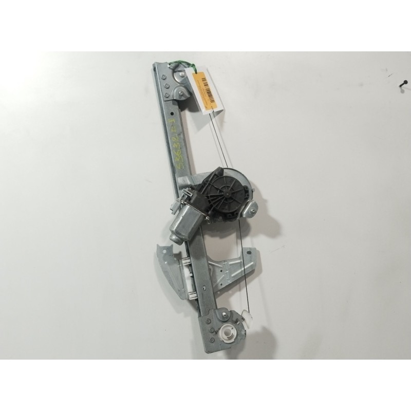 ELEVALUNAS DELANTERO IZQUIERDO 698200H010  - imagen 1