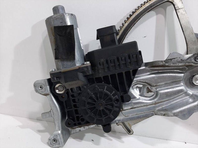 Recambio de elevalunas delantero izquierdo para opel zafira b cosmo referencia OEM IAM 13132220  