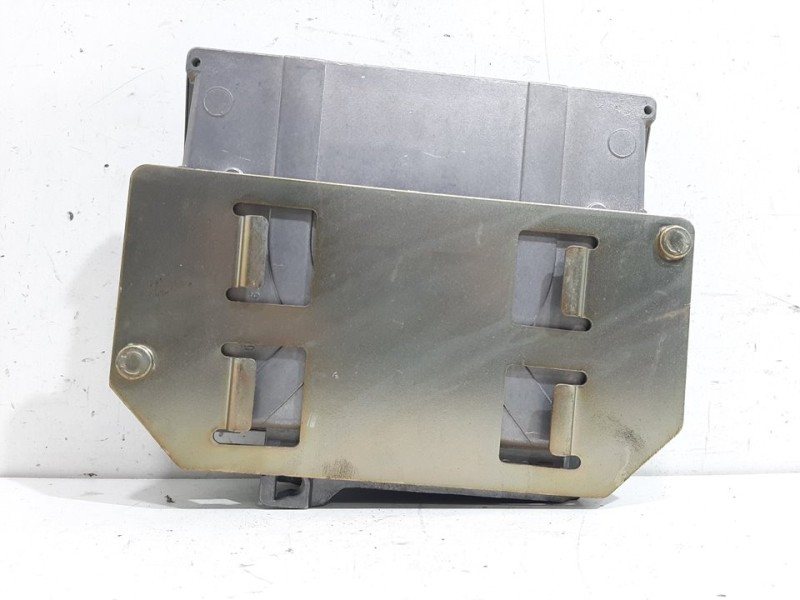 Recambio de centralita motor uce para citroën xsara berlina 1.6i sx referencia OEM IAM   