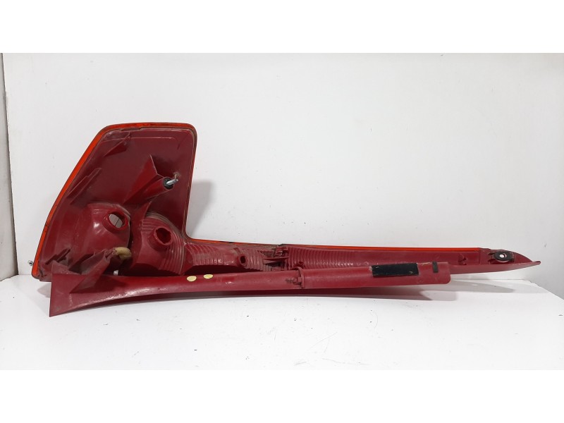 Recambio de piloto trasero derecho para citroën c4 berlina vtr plus referencia OEM IAM 6351T8  