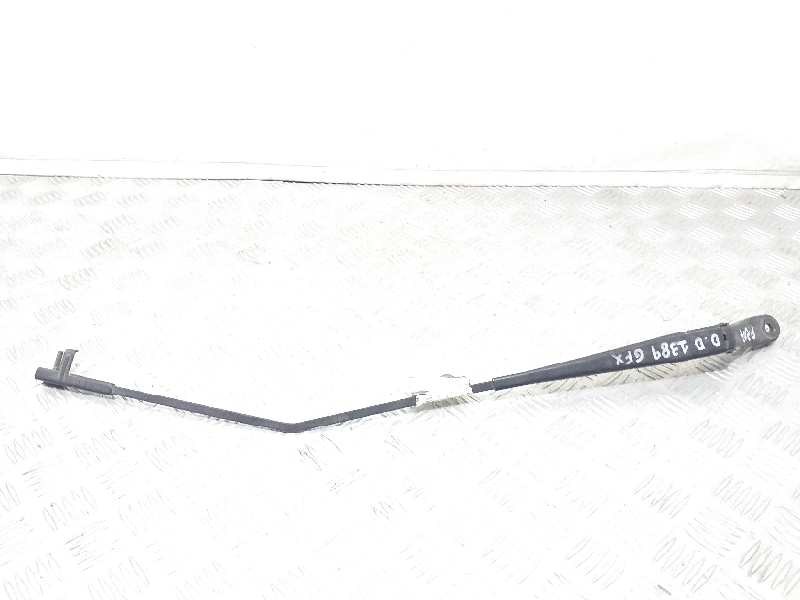 Recambio de brazo limpia delantero derecho para peugeot 207 x-line referencia OEM IAM 6429AN  