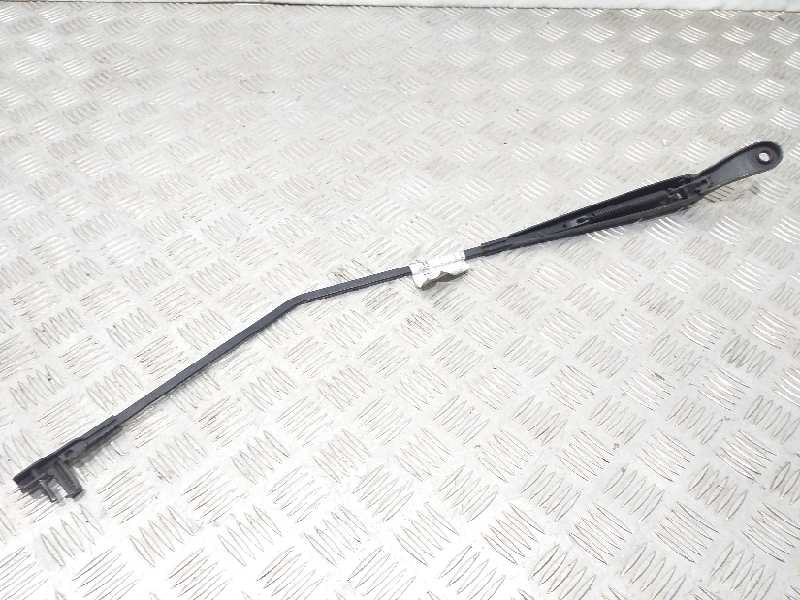 Recambio de brazo limpia delantero derecho para peugeot 207 x-line referencia OEM IAM 6429AN  