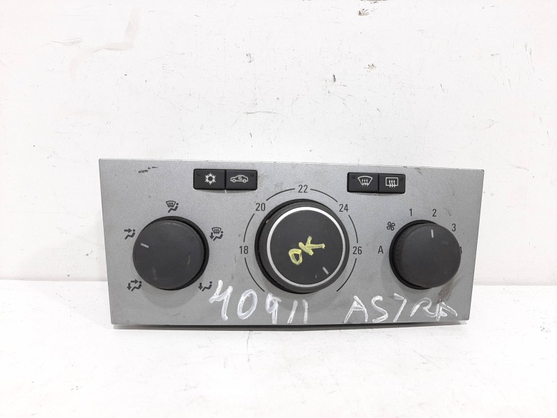 Recambio de mando calefaccion / aire acondicionado para opel astra gtc sport referencia OEM IAM 13245119  