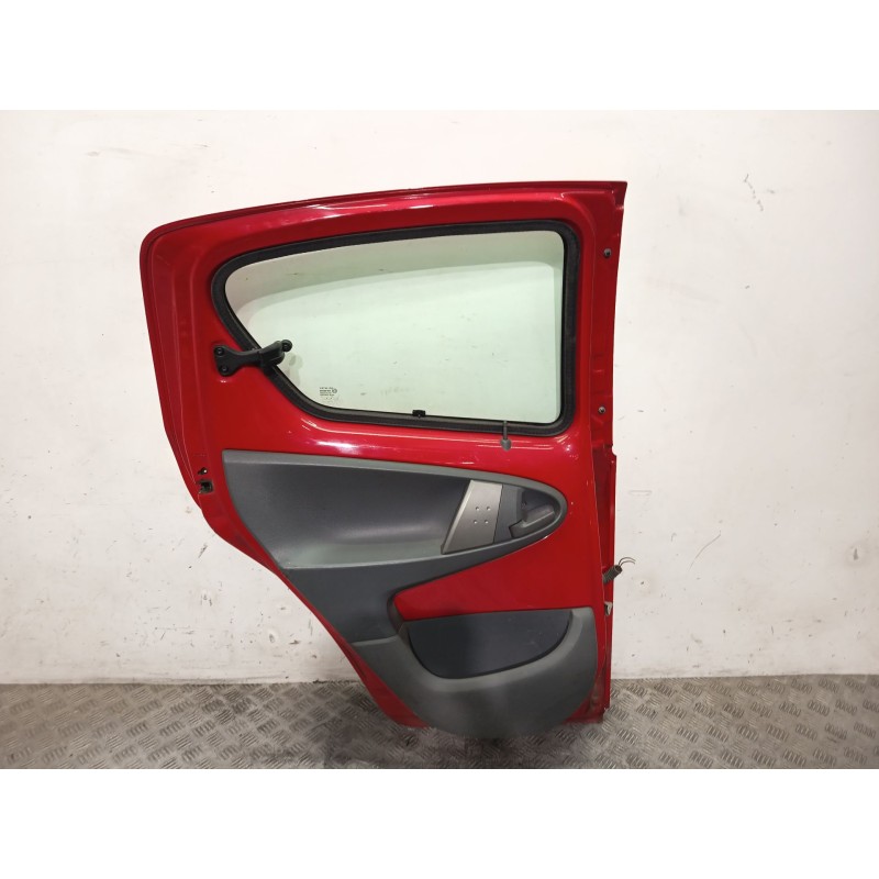 PUERTA TRASERA IZQUIERDA 670040H010  - imagen 4