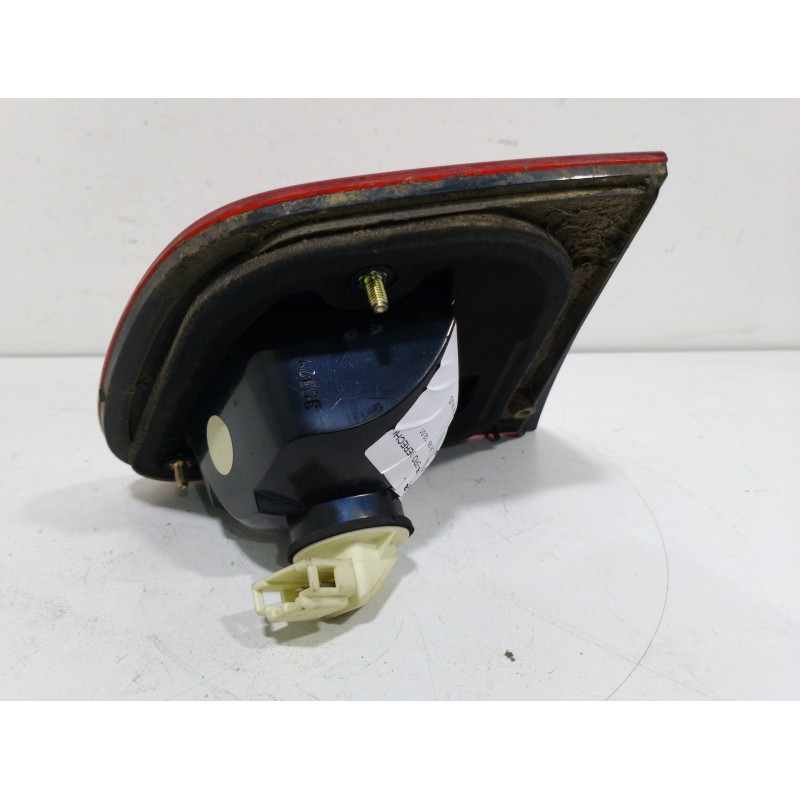 PILOTO PORTON TRASERO DERECHO  - imagen 2