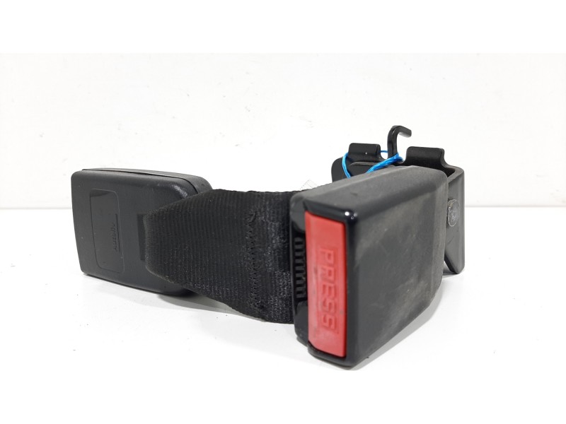 Recambio de enganche cinturon trasero derecho para citroën c4 berlina collection referencia OEM IAM 96593928  