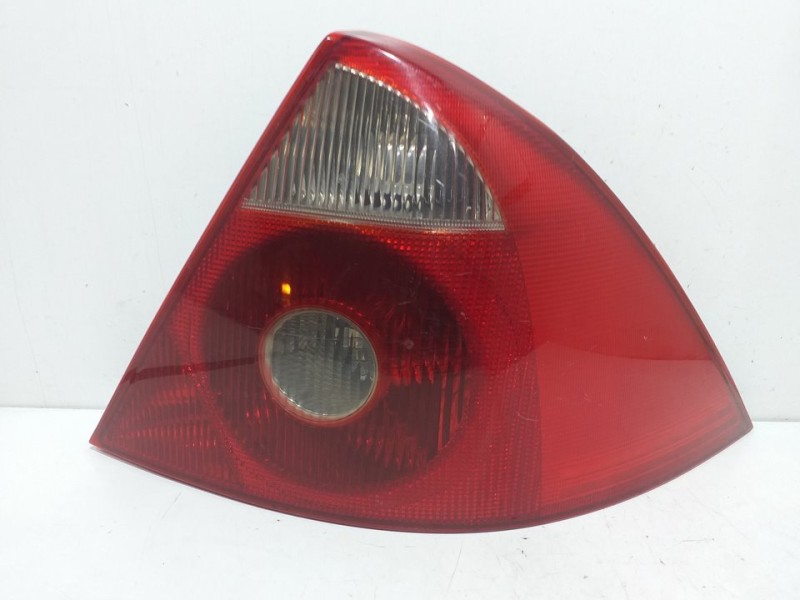 Recambio de piloto trasero derecho para ford mondeo berlina (ge) sport (d) referencia OEM IAM 7113404  