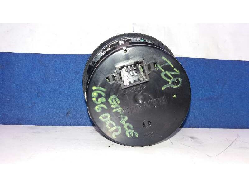 Recambio de mando climatizador para renault espace iv (jk0) dynamique referencia OEM IAM IZQUIERDO 8200367333 