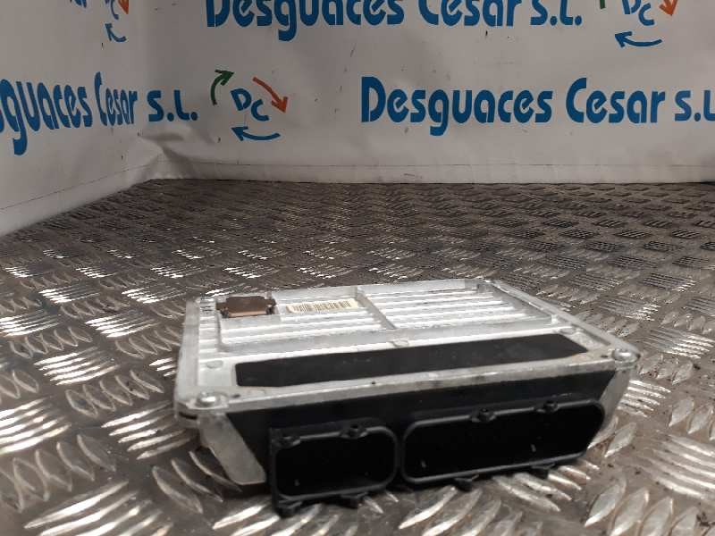 Recambio de centralita motor uce para volkswagen passat berlina (3b2) básico referencia OEM IAM 5WP4250  