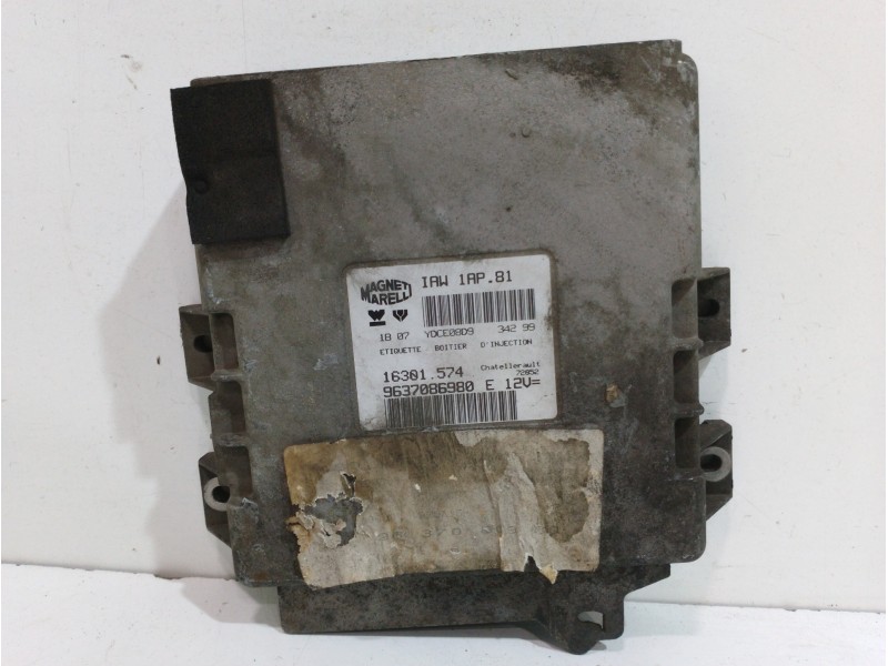 Recambio de centralita motor uce para peugeot 206 berlina xr referencia OEM IAM 9637086980  