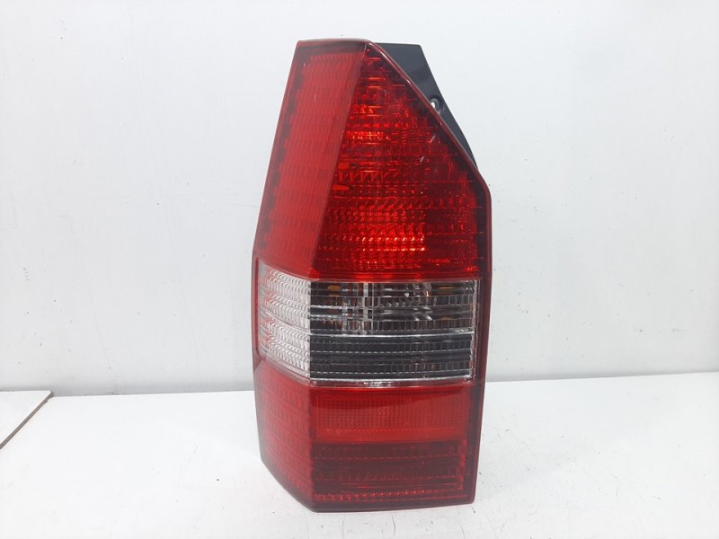 Recambio de piloto trasero izquierdo para mitsubishi space wagon (n80/n90) 2,4 glx referencia OEM IAM 9387  