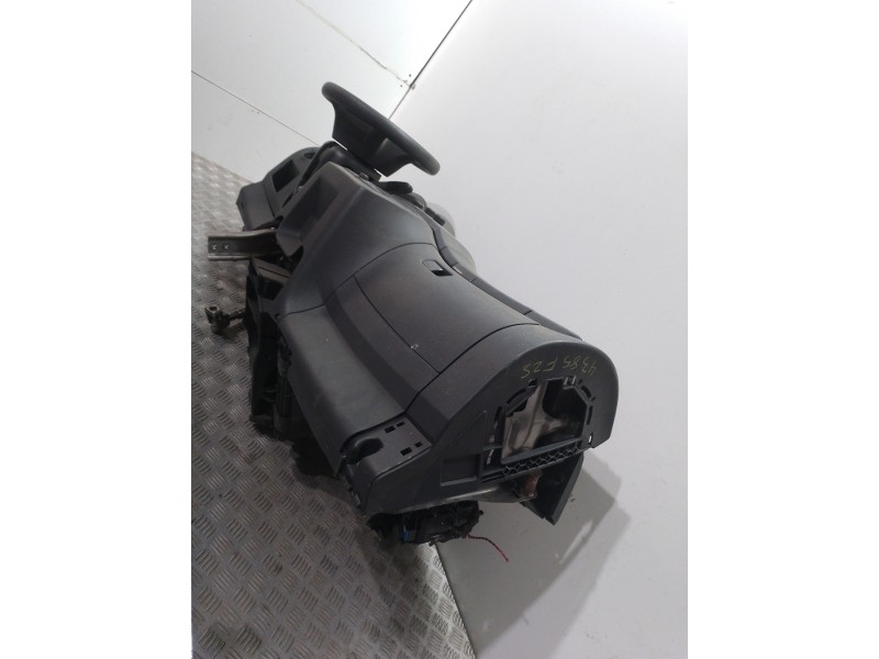 Recambio de salpicadero para skoda fabia (5j2 ) sport referencia OEM IAM 5J1857007EF  