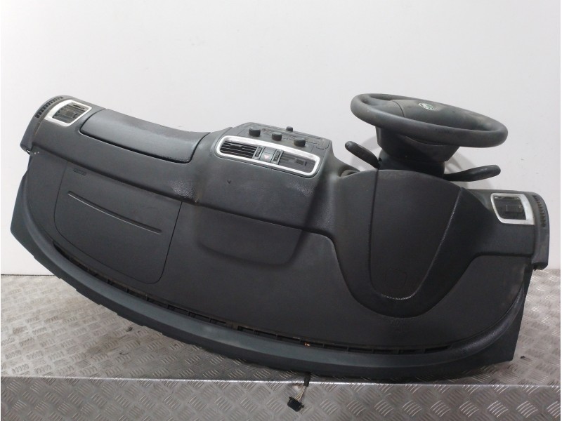 Recambio de salpicadero para skoda fabia (5j2 ) sport referencia OEM IAM 5J1857007EF  