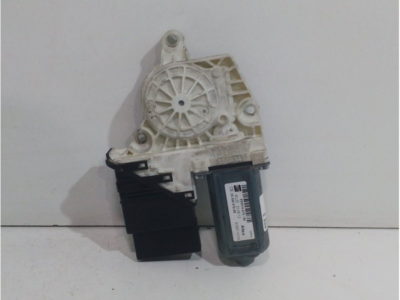 Recambio de motor elevalunas trasero derecho para seat altea xl (5p5) stylance / style referencia OEM IAM  3C0959704D 