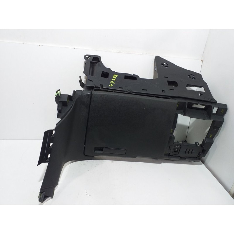 Recambio de guantera para peugeot 5008 active referencia OEM IAM  9685168577 