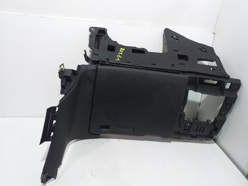 Recambio de guantera para peugeot 5008 active referencia OEM IAM  9685168577 