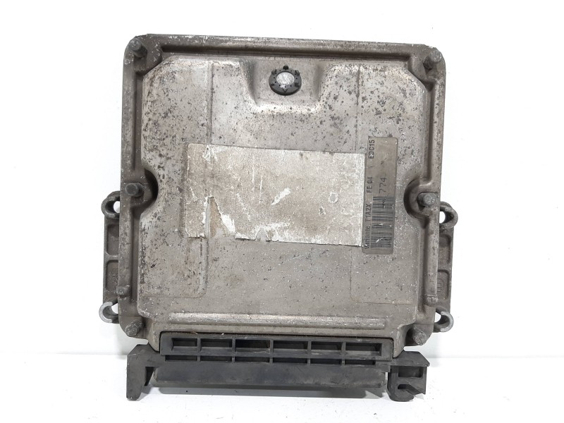 Recambio de centralita motor uce para peugeot 206 berlina xt referencia OEM IAM 0281010250 9637089980 