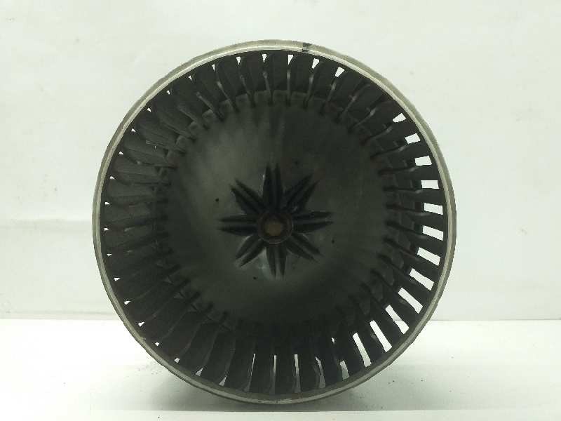 Recambio de motor calefaccion para kia carens 2.0 crdi lx monovolumen referencia OEM IAM 0K2FA61B10  