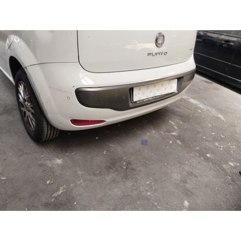 PARAGOLPES TRASERO 00000735516621  - imagen 2