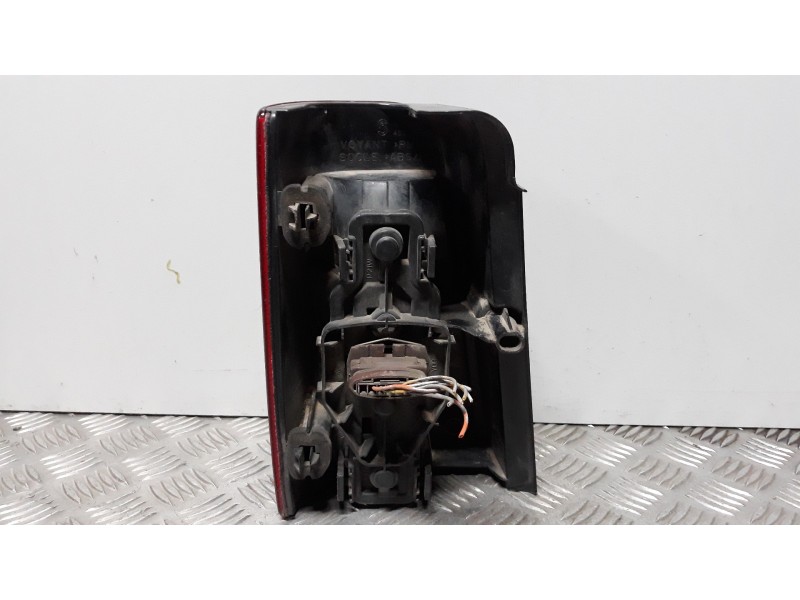 Recambio de piloto trasero derecho para citroën berlingo 2.0 hdi multispace referencia OEM IAM 6351EE  