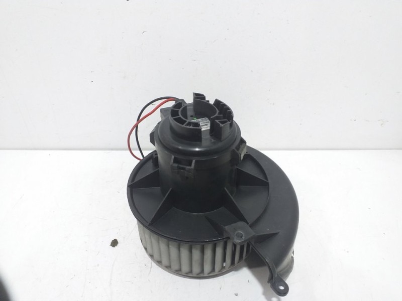Recambio de motor calefaccion para opel astra h berlina 1.7 16v cdti referencia OEM IAM 52407543  
