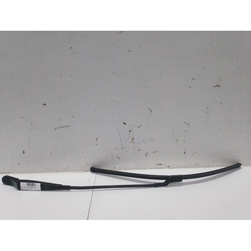 Recambio de brazo limpia delantero izquierdo para peugeot 5008 active referencia OEM IAM 6429HT  