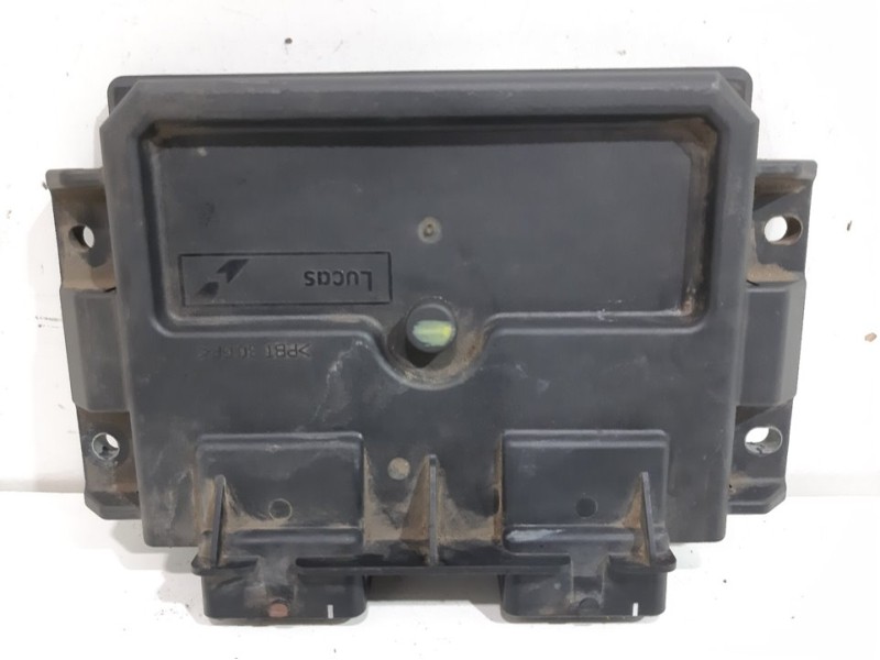 Recambio de centralita motor uce para peugeot 206 berlina xr referencia OEM IAM  9640899880 