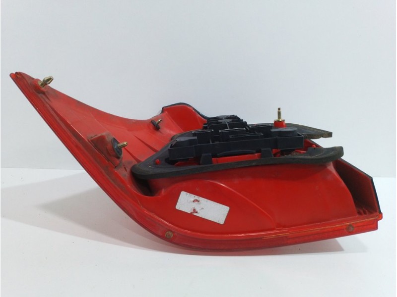 Recambio de piloto trasero derecho para volkswagen golf iv berlina (1j1) soul referencia OEM IAM 1J6945257  