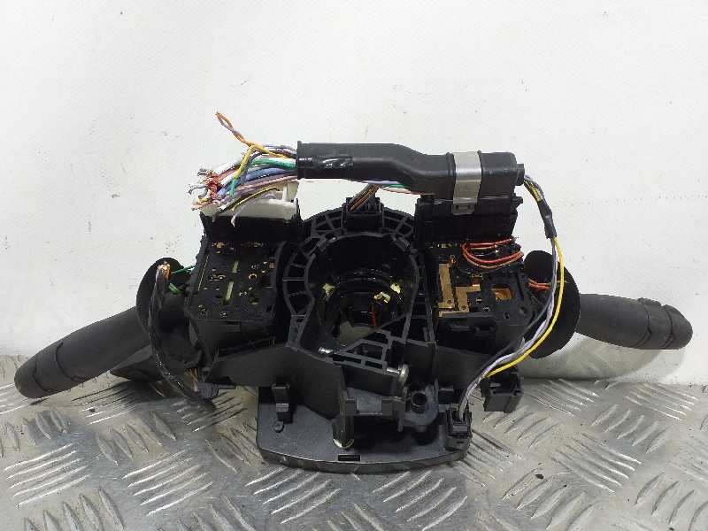 Recambio de mando multifuncion para renault espace iv (jk0) grand espace initiale referencia OEM IAM 8200260781A  