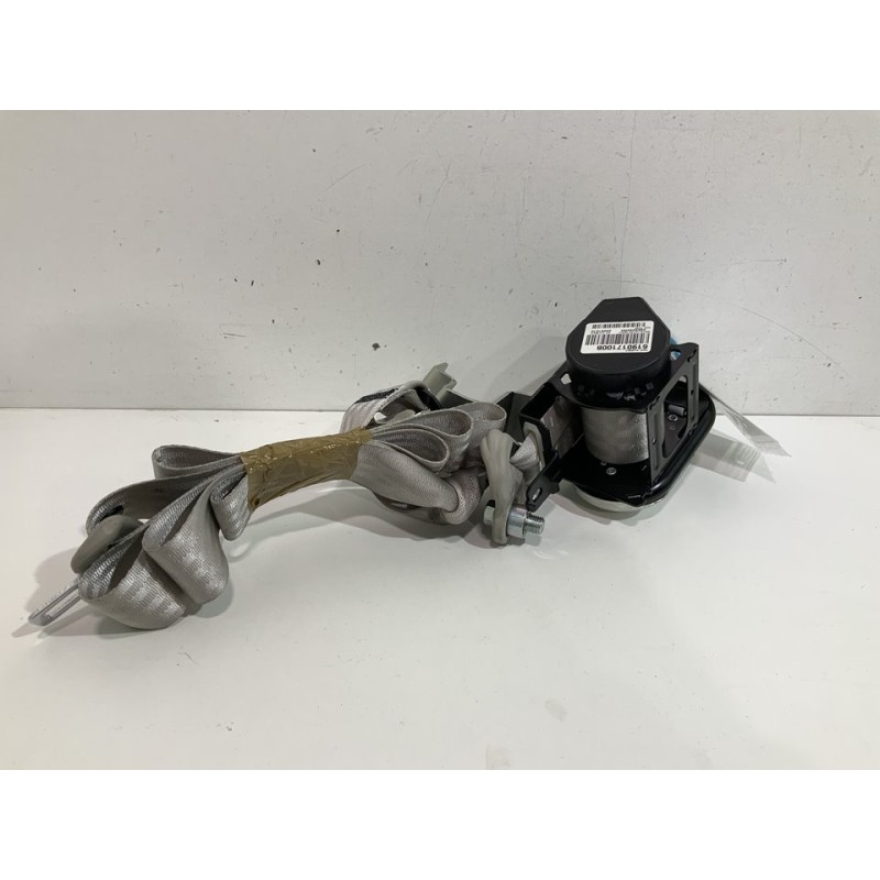 CINTURON SEGURIDAD DELANTERO DERECHO 619017100B  - imagen 2