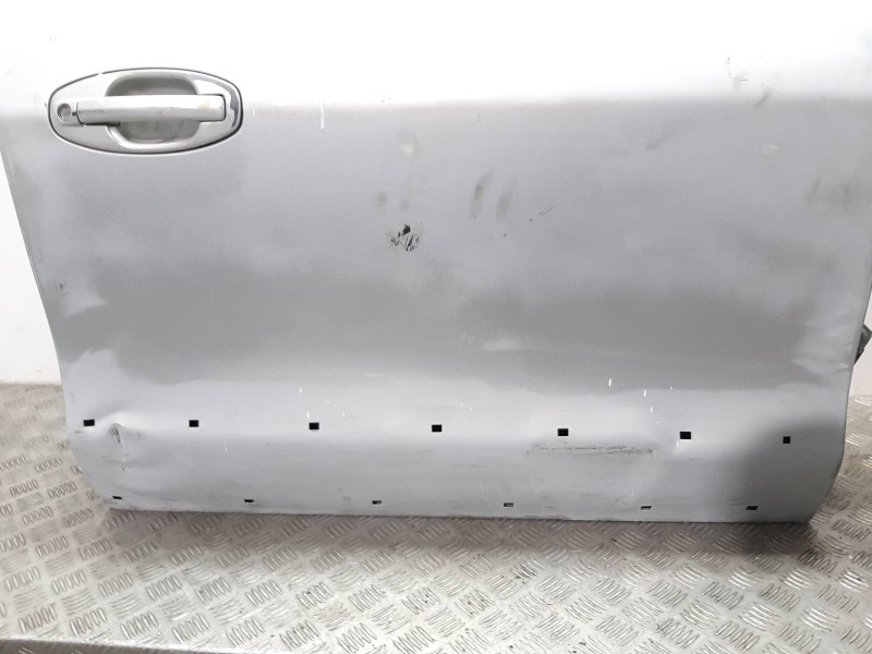 Recambio de puerta delantera derecha para hyundai santa fe (sm) 2.4 gls referencia OEM IAM 7600426111 GRIS 