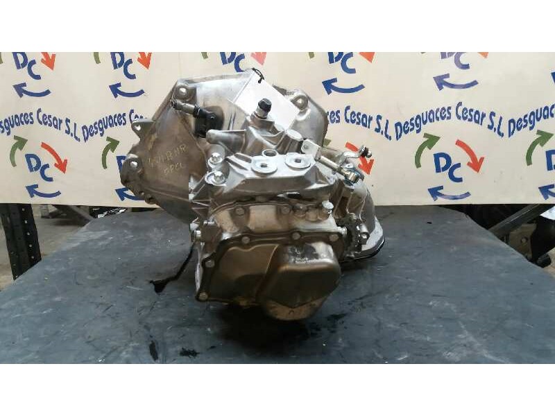 Recambio de caja cambios para opel corsa c comfort referencia OEM IAM A30502F13C381  