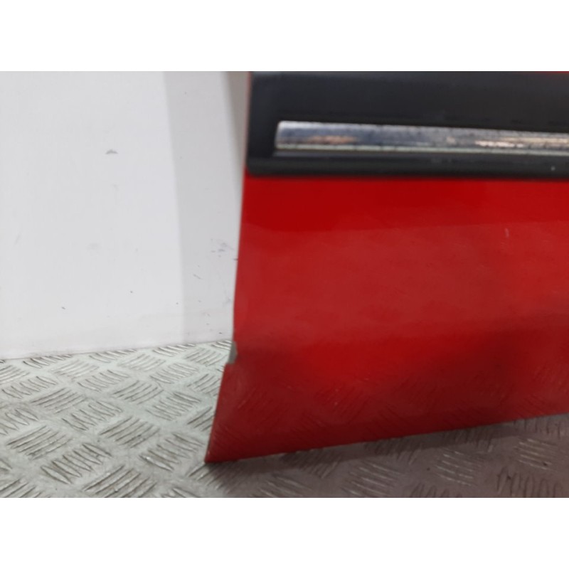PUERTA DELANTERA DERECHA ROJO  - imagen 3