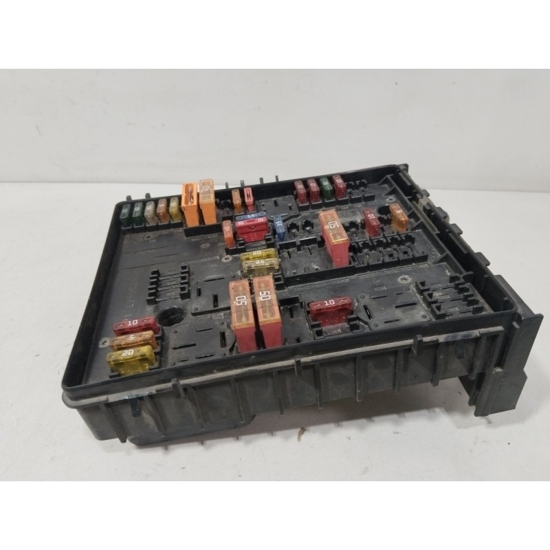 CAJA RELES / FUSIBLES 01394932  - imagen 1