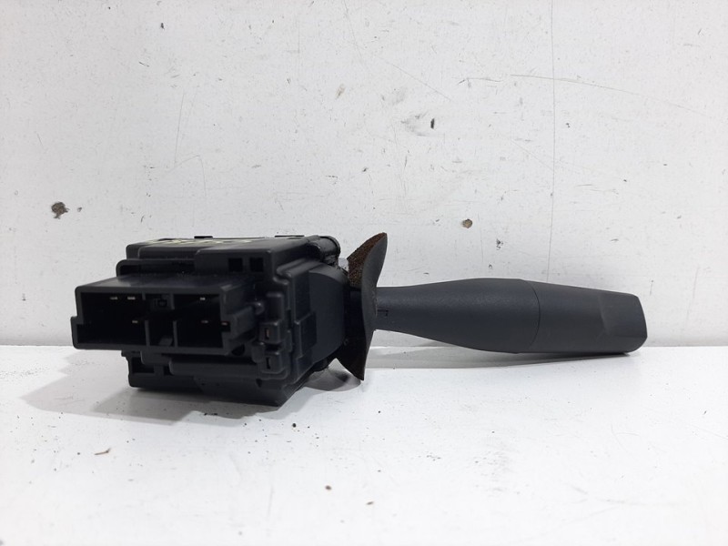 Recambio de mando limpia para peugeot 306 berlina 3/4/5 puertas (s2) style referencia OEM IAM 33779502  